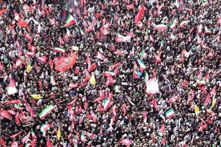 حضور ۱۰ هزارنفری اردبیلی‌ها در مراسم تشییع رهبر انقلاب