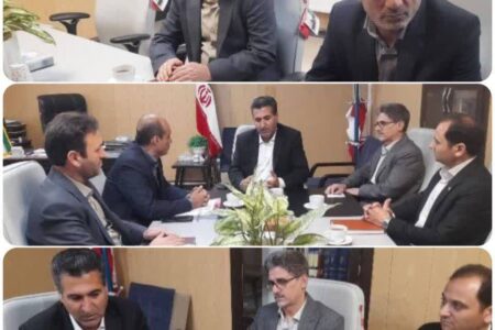 دیدار مدیرکل پست استان اردبیل با فرماندار گرمی برای توسعه طرح پلاک‌گذاری «GNAF»